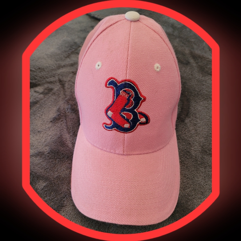 Boston Red Sox Pink baseball hat. Velcro strap for sizing